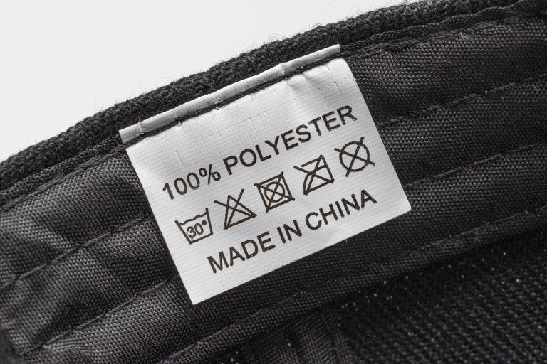 poliester, mikroplastika