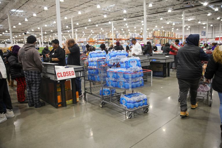 zda trgovina naval.jpg