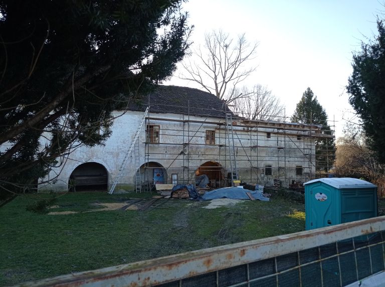 kostanjeviski-dvorec