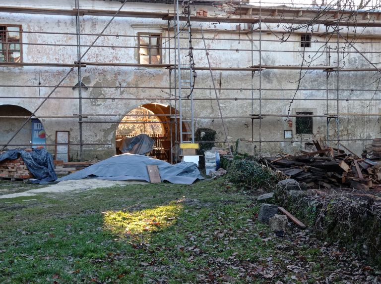 kostanjeviski-dvorec