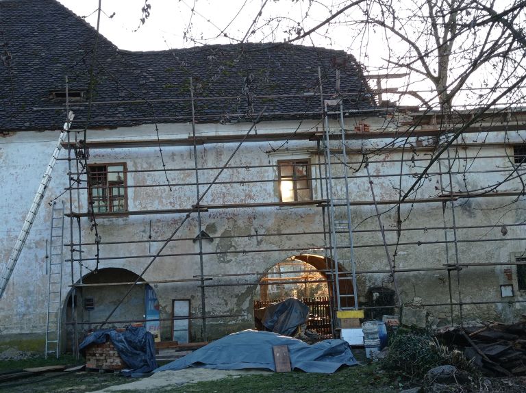 kostanjeviski-dvorec