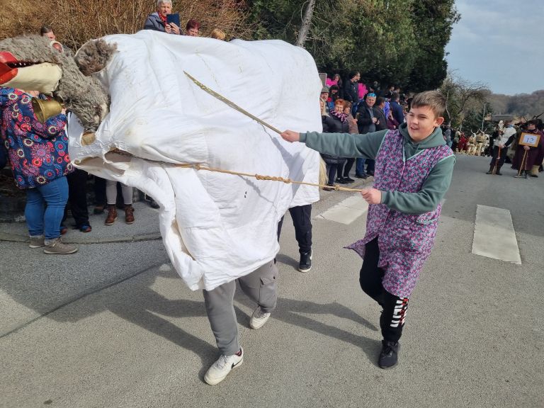 EK_pust cirkulane 3.jpg