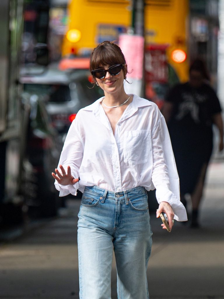 Dakota Johnson (2).jpg