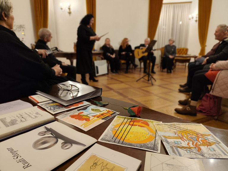 8 IZ PRILOŽNOSTNE RAZSTAVE.jpg