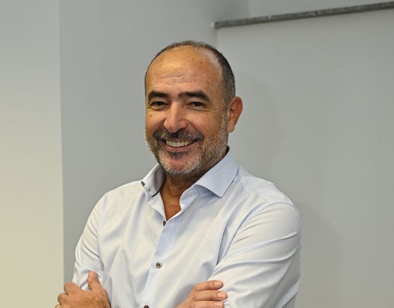 Dražen Zečić je izjemno prijazen in topel človek, vedno pripravljen pomagati.