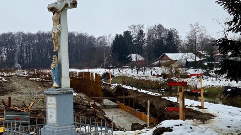 nasipi, obcina-razkrizje