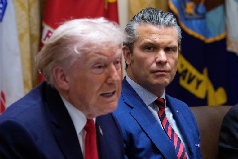 donald trump, pete hegseth.jpg