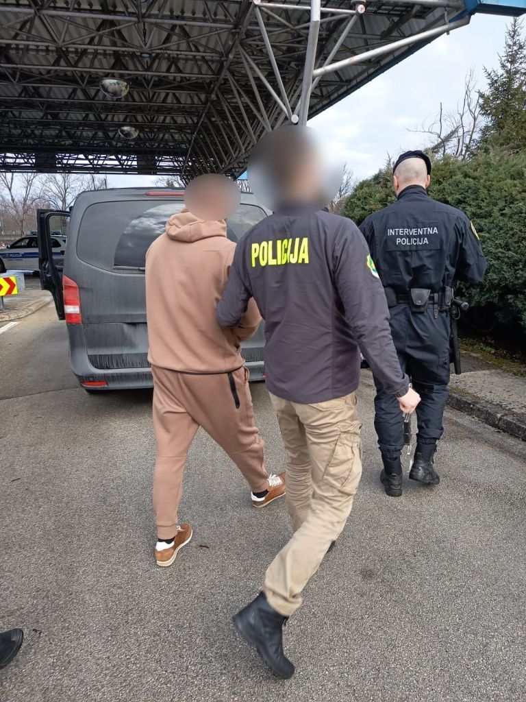 izročitev, slovenska policija, aretacija