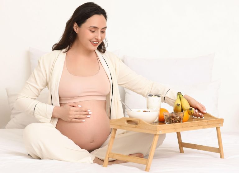 nosečnica, nosečnost, prehrana, zajtrk