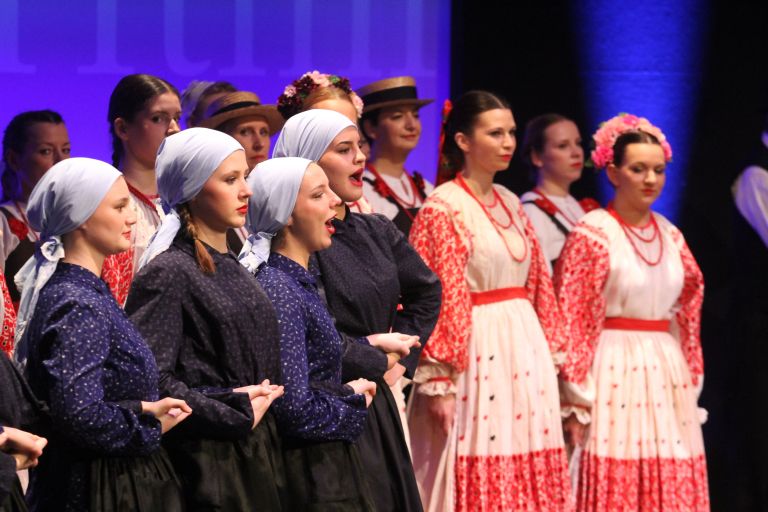 folklorna-skupina-kres