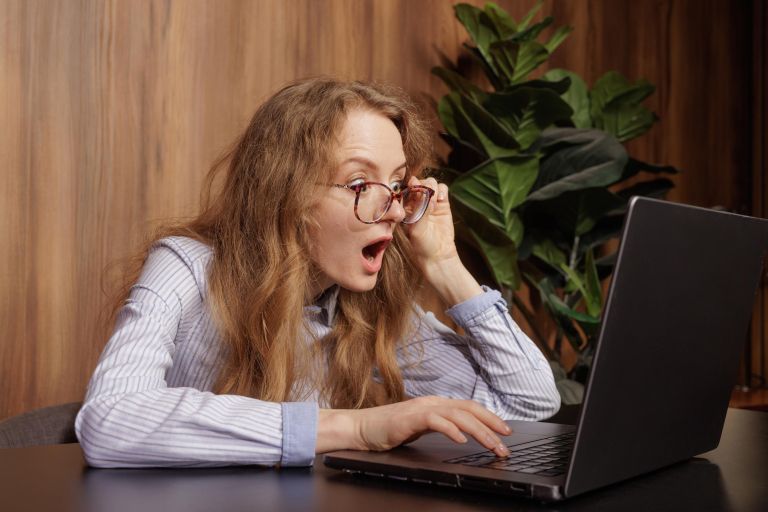 spletne prevare shutterstock_2605635895.jpg