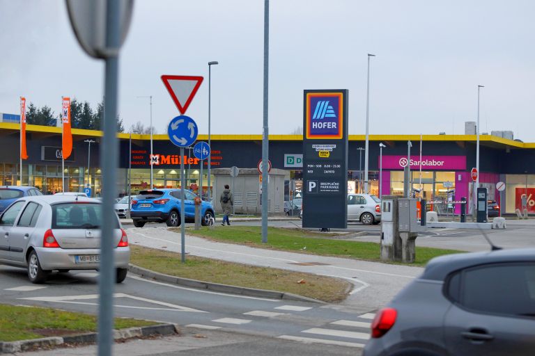 cg_hofer_zapornica.jpg