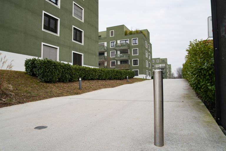 kolicki, soseska, zapora, dostop