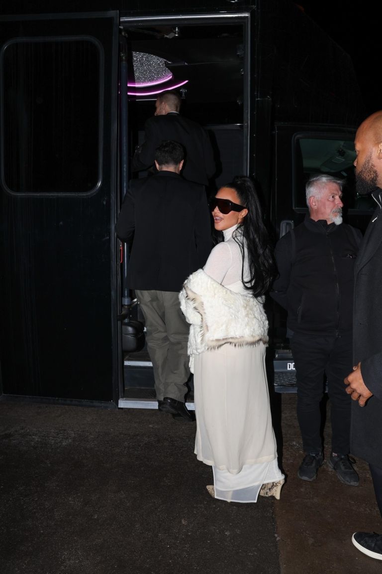 Kim Kardashian (3).jpg