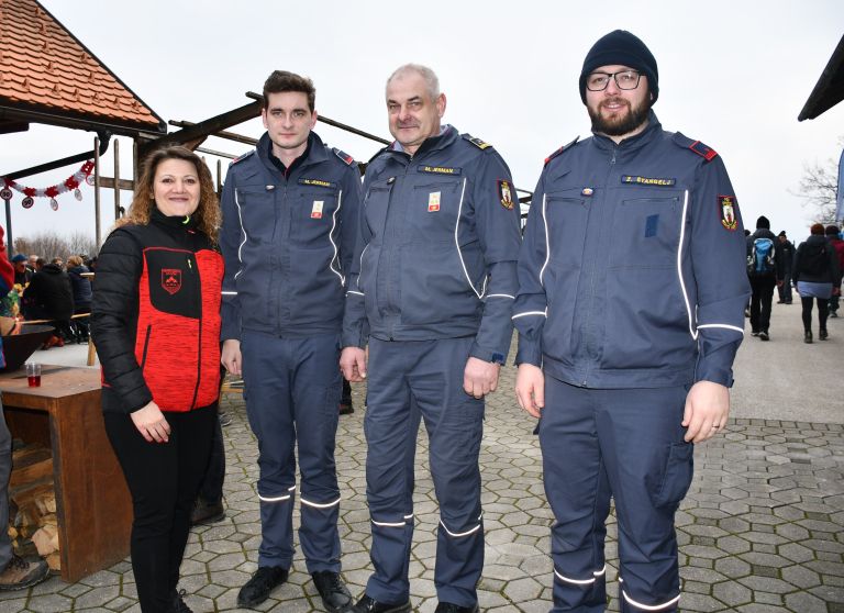 30-pohod-s-cvickom-med-vinogradi