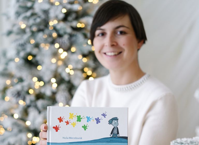 nusa-merzdovnik, vdova