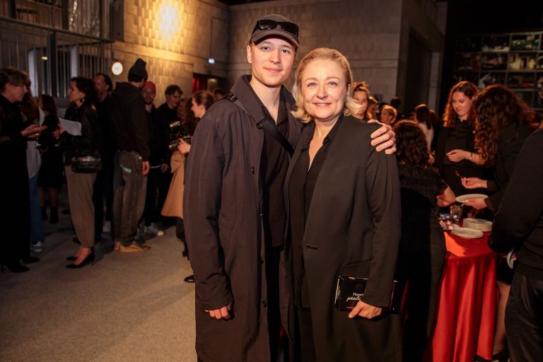 Nataša Barbara Gračner, Svit Šturbej