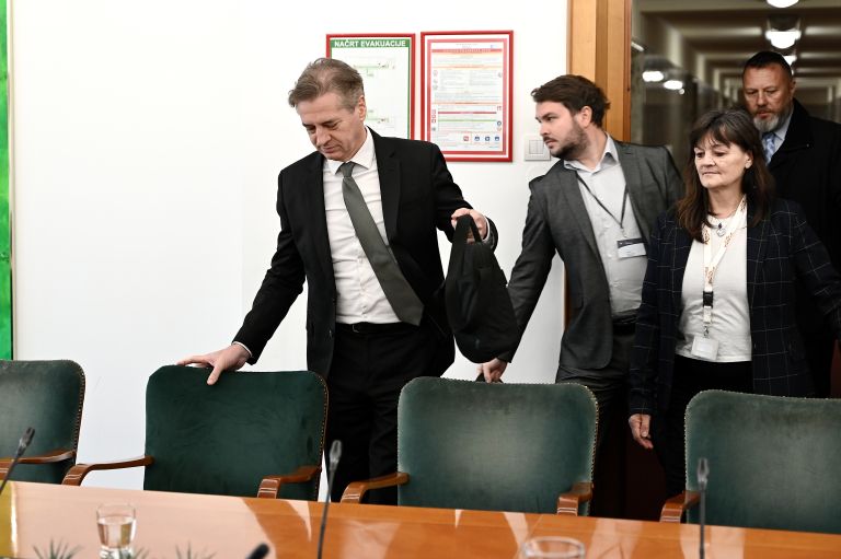 robert golob komisija dz kanal c0.jpg