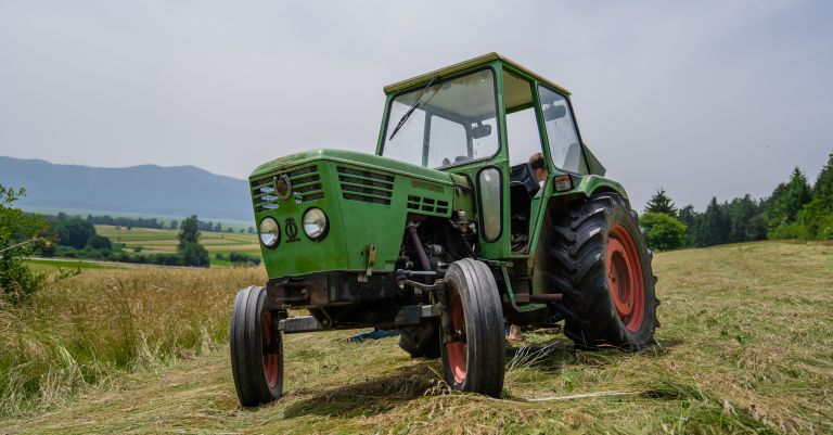 traktor SŠ.jpg