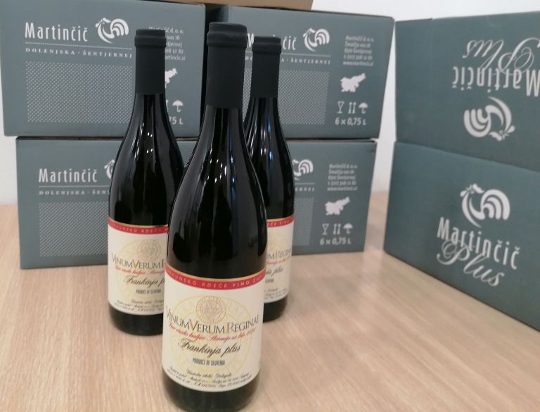 sentjernej-vinogradniki, nika-martincic, sprejem