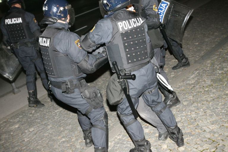 policija aretacija.jpeg