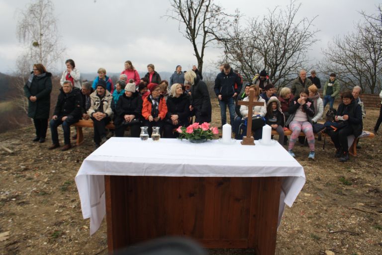 romarji-po-jakobovi-poti-na-malem-vrhu, pepi-radic, gradili-bodo-novo-cerkev-svetega-jakoba