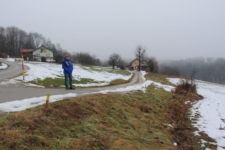 MZ Plaz Mestni Vrh 2-velika.JPG