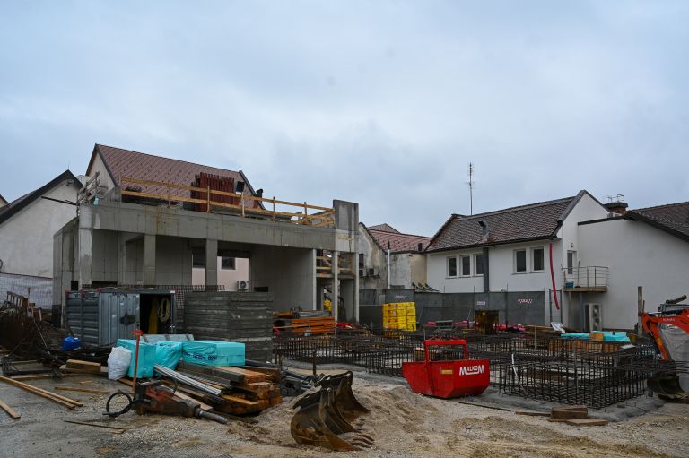 Gradnja tržnice MONM.jpg