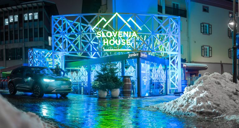 slovenska-hisa-v-cortini