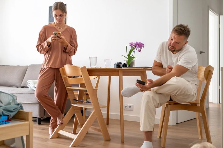 vsak na svojem telefonu