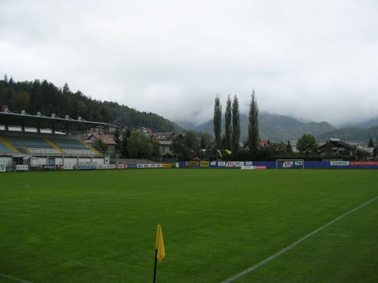 nogometno igrišče Zagorje.jpg