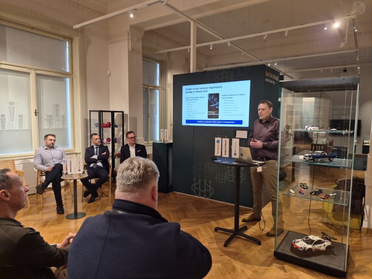 dober avto - spletne dražbe