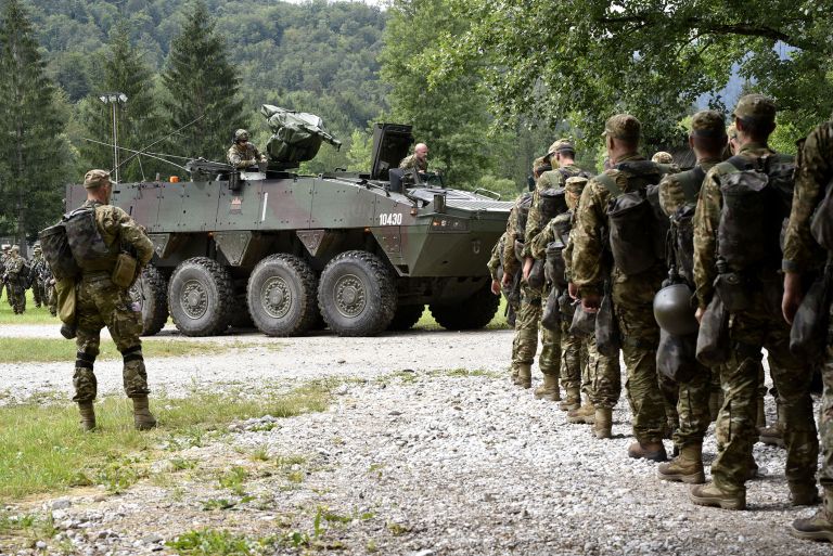 patria oklepnik BOBO.JPG