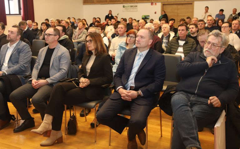 Sadjarski dnevi Artice 26.JPG