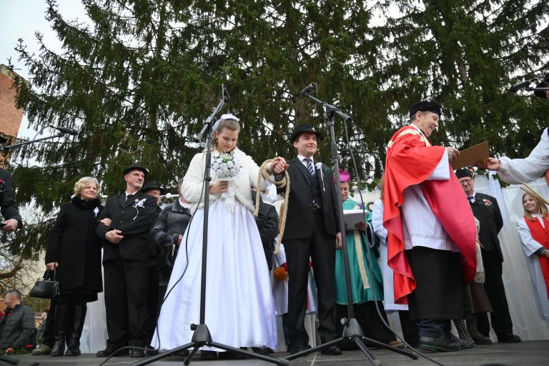 borovo-gostuvanje, porabje, gostüvanje, monošter, poroka