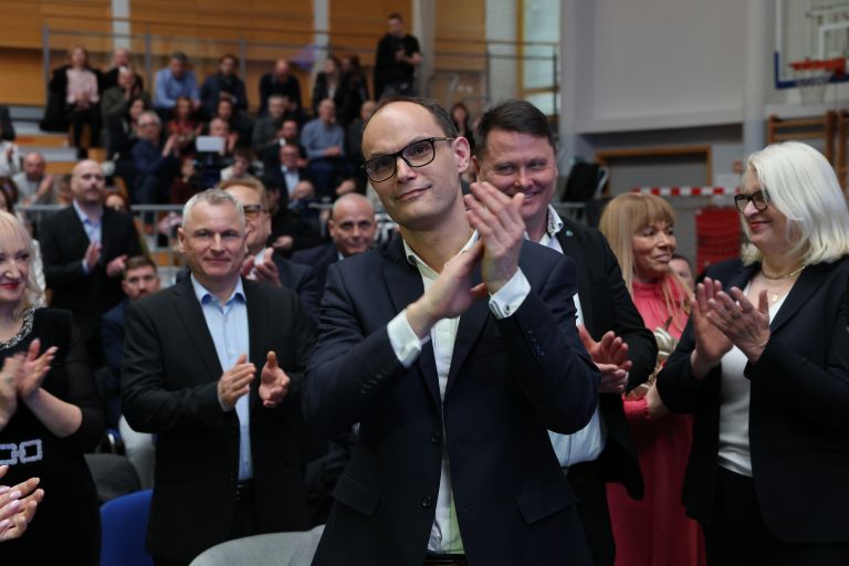 anže logar.jpg