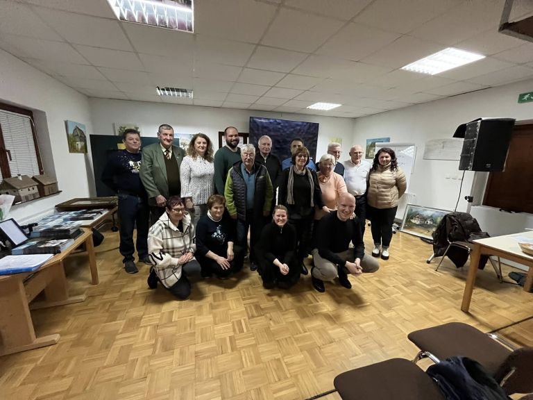 Novo vodstvo in podžupan.jpg