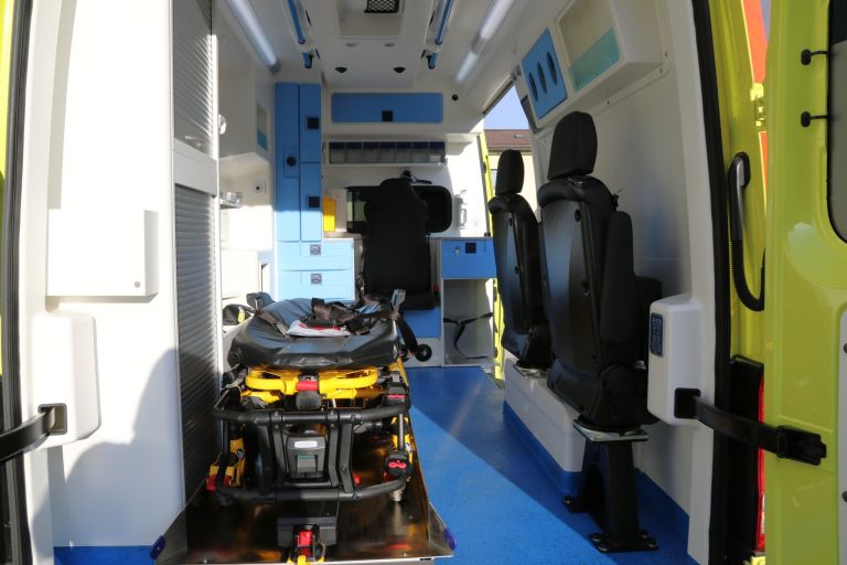 zd-lendava, zdravstveni-dom-lendava, resevalno-vozilo