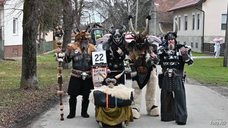 hb_Čuvari mitova i legendi.jpg