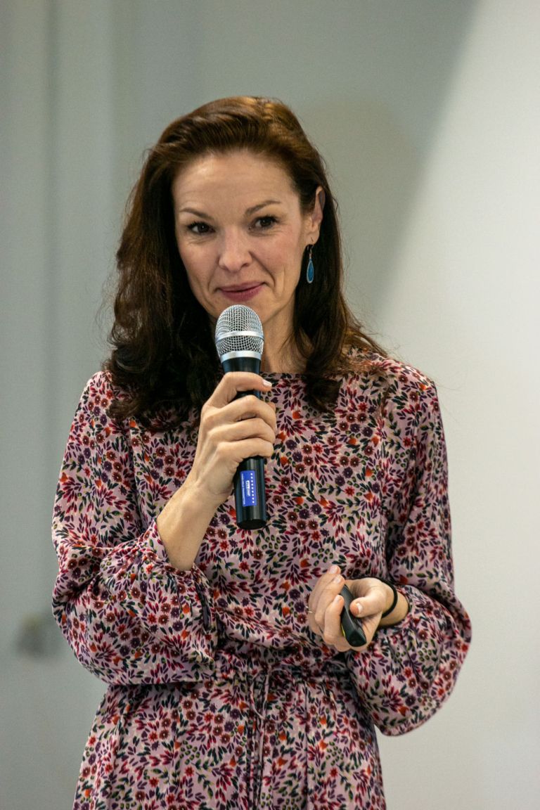 knjiznica-brezice-je-bogatejsa-za-osebno-dvigalo