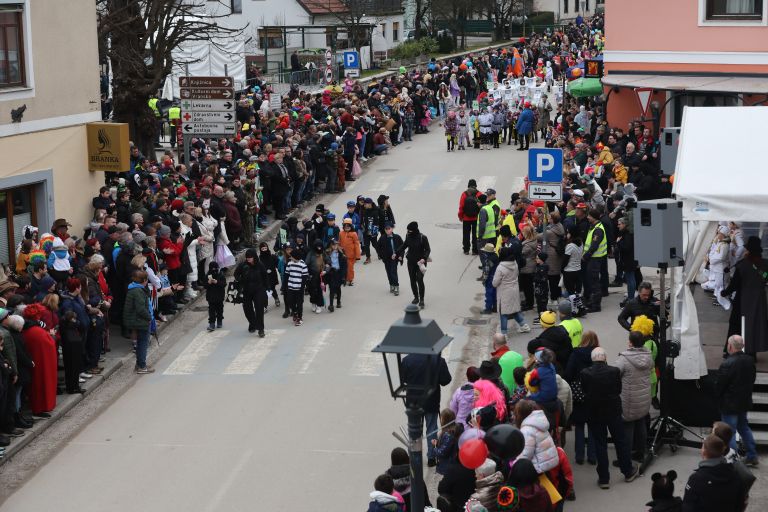 pust, vransko, obcina-vransko, pustne-maskare, pustni-karneval, pustna-povorka
