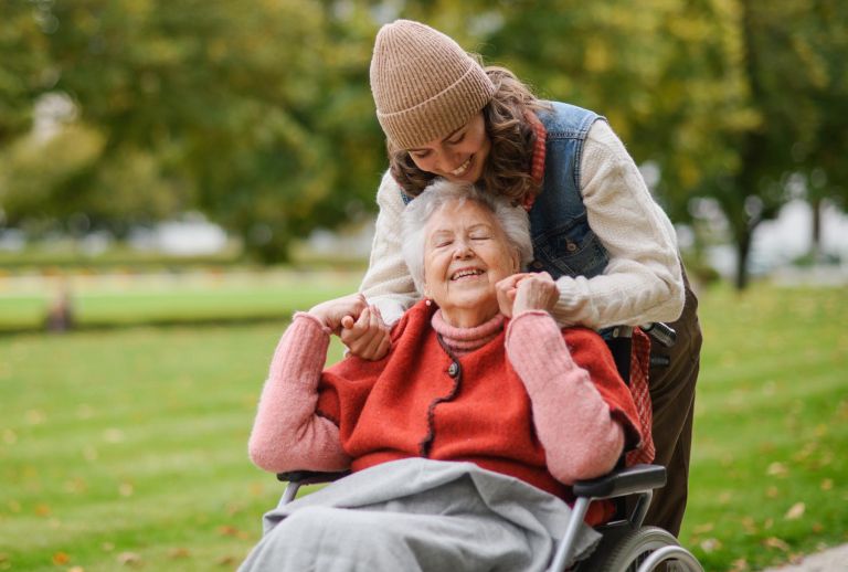 dolgotrajna oskrba shutterstock.jpg