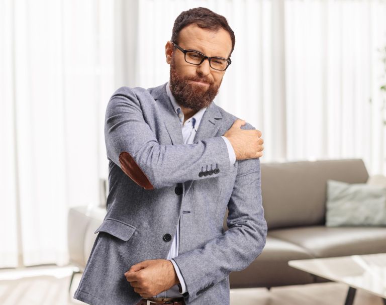 rama, boleča ramena