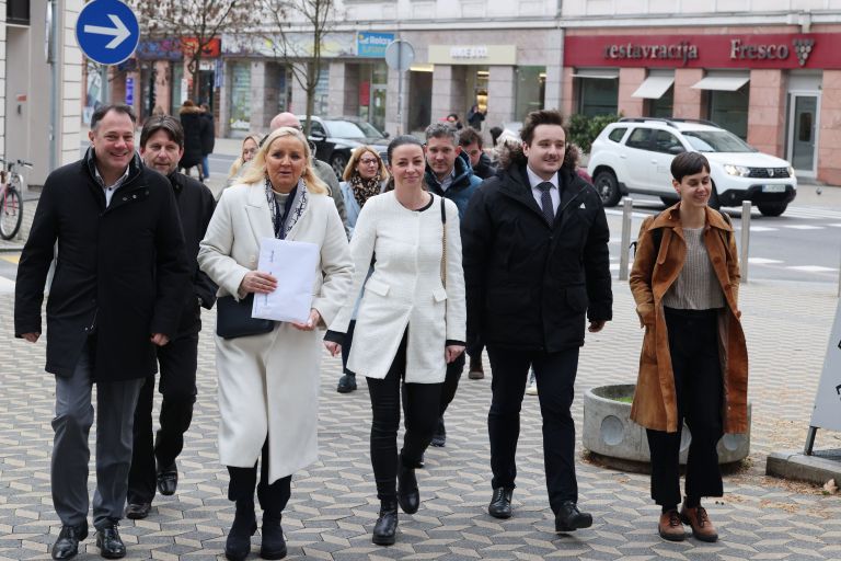 kandidatna lista, gibanje svoboda, Matej Arčon, Irena Joveva, Lenart Žavbi, Sara Žibrat.jpg