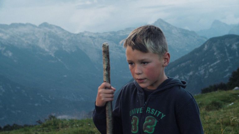 drezniska-koza-in-njeni-ljudje