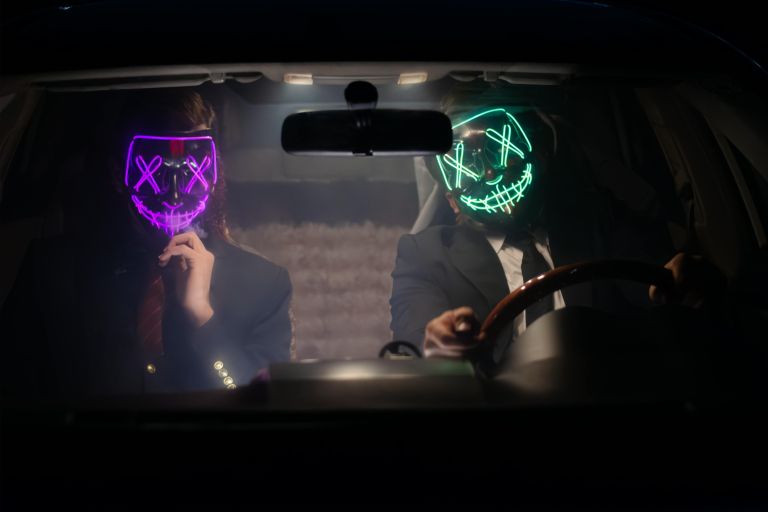 maska, avtomobil, voznik