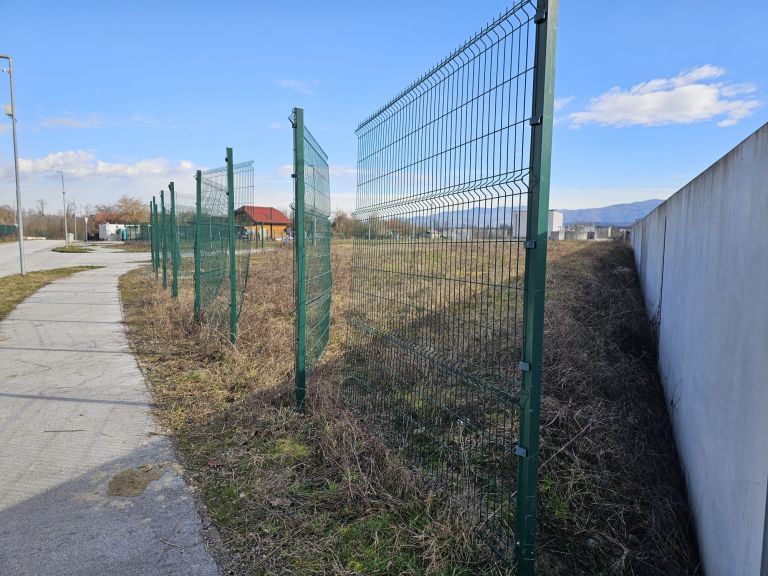 cona, ograja, dobruska-vas-skoda