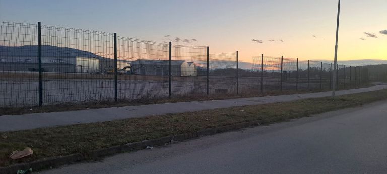 cona, ograja, dobruska-vas-skoda