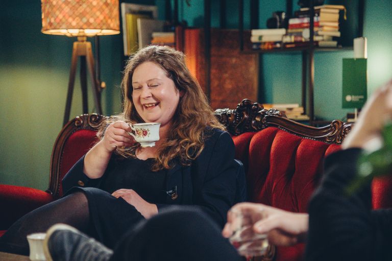 sara-kager, kavč, podkast