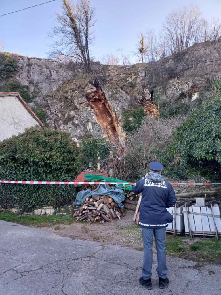 skala, skalni podor, Črnotiče